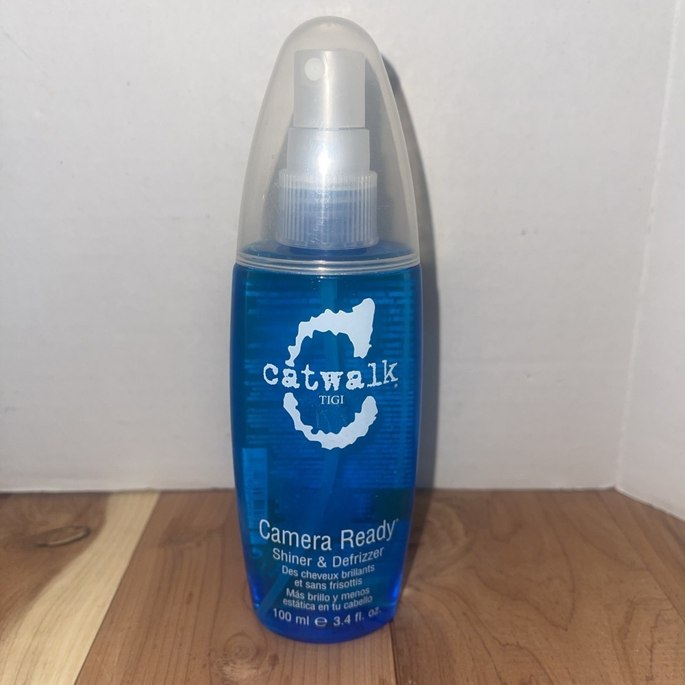 Catwalk TIGI Camera Ready Shiner & Defrizzer Spray 3.4 oz Original  Formula NEW